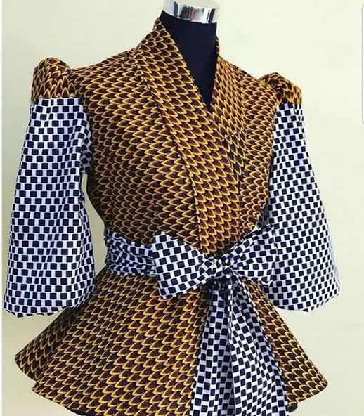 1775207613924157703947623012611