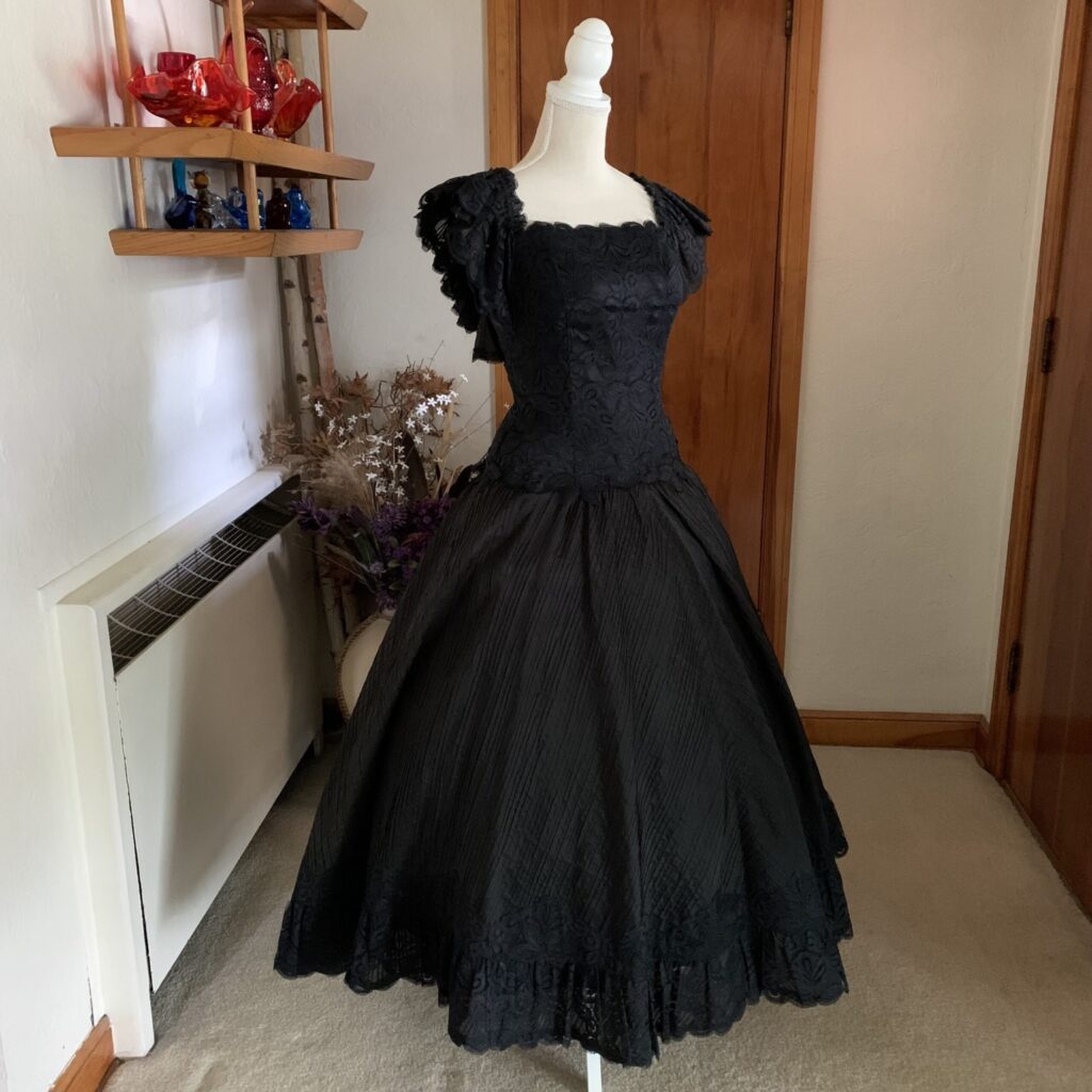 17752102400563004874325873507288